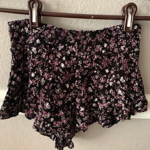 Full-tilt flowy shorts
